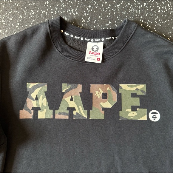 AAPE Crew Neck - Picture 2 of 9